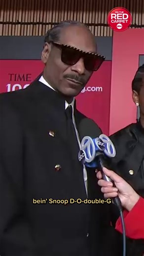 1.1M views · 65K reactions | #SnoopDogg made the #Time100 list as one of the most influential people of 2025, and he celebrated with his son and a couple of iconic verses.  Watch when he hosts “TIME100: The World’s Most Influential People,” TONIGHT at 10/9c on ABC and streaming next day on Hulu. | On The Red Carpet | Facebook