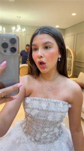 Festa de 15 Anos de Cacau: Celebrações e Convidados