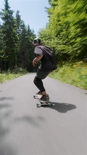 1.1K views · 138 reactions | this 6 wheels skateboard emulates snowboarding on asphalt #skateboard #freebord #freeboard #snowboard | Freebord | Facebook