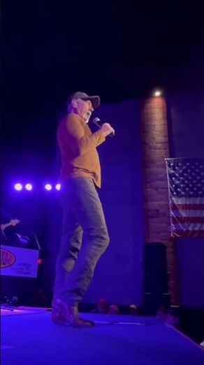 “Kiss This,” Aaron Tippin live at Liberty Showcase ‪@TippinAaron‬