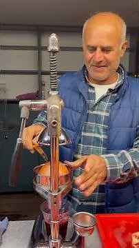 Pomegranate juice can help the lower blood pressure ￼#chefricardocooking