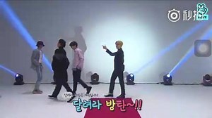 國際超模B T S時裝週走秀現場 “我們不追隨時尚 我們是時尚的創造者” 笑到都噴淚了我😂 天啊你們真的太逗了 太逗了😂 Cr.Yunyiya | BTS::Taiwan::Style