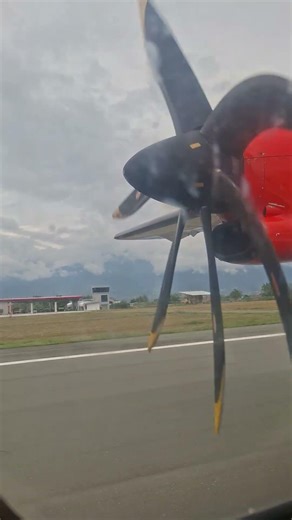 smooth landing atr 72-500 at Palu, Indonesia #aviation #landing #atr72 #indonesia #travel