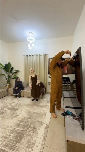 البنت والام الغبية😂😂 نانو وام سيف