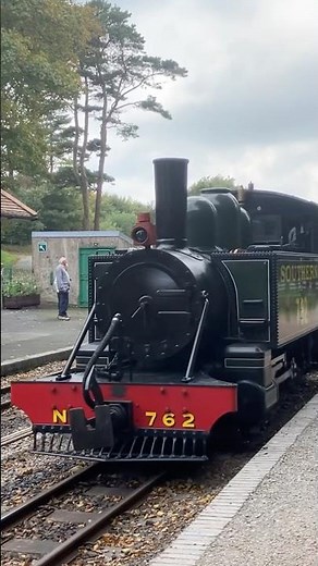 Lynton & Barnstaple Railway - Southern E762 Lyn Arriving at Woody Bay from Killington Lane