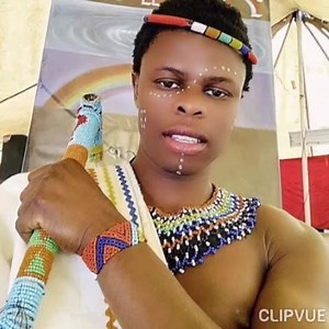 A Full Poem By Olwethu Ntaba Titled "Unyana Womntu" Grammar House Artist : Olwethu Ntaba Poem : Unyana Womntu Enjoy My People ❤️🙏 | Zanekhaya