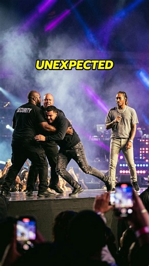 Fan Fights Security Just to Reach Future 😳 #future #concert