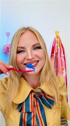 TOOTHPASTE MAGIC: CANDY TRANSFORMATION! 🍬✨ #Shorts