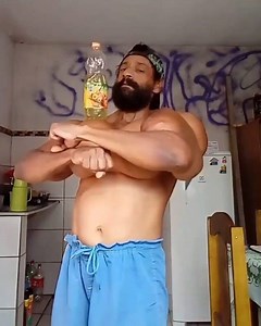 #synthol fail 😂 Visit our Instagram account 👇👇👇 https://instagram.com/born_to_be_a_bodybuilder?igshid=vs1bx95v9fih | BORN TO BE A BODYBUILDER