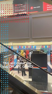 Oh. My. Gawd. The FRIENDS™ Experience in Boston is now open and has so many set recreations and iconic photo ops. 🛋😱 | The FRIENDS Experience