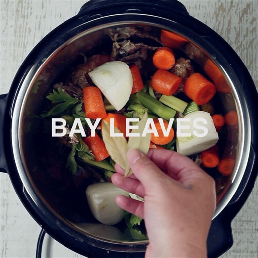 Recipe: https://tastefulventure.com/instant-pot-turkey-stock/ | Tastefulventure | Facebook