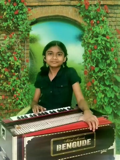 20K views · 1.6K reactions | Hum bane tum bane... Ek duje ke liye.. #indiansingers #harmonium #KamalHassan #bollywood #bollywoodsongs | Shruti Bhande #official | Facebook