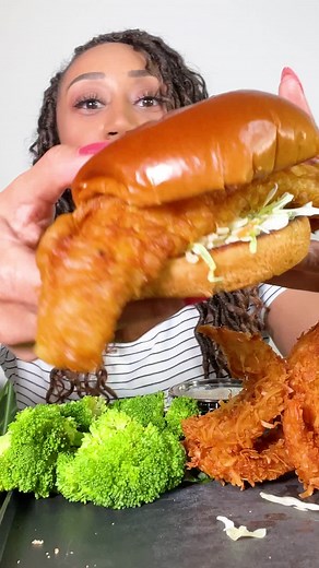 Exploring the CODZILLA Experience at Red Lobster