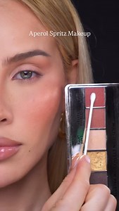 asmr aperol spritz makeup trend 🍊🧡 @iconic.london multi icon eyeshadow palette @lhcosmetics altair flash @diorbeauty diorshow iconic overcurl @saiebeauty glossybounce splash #makeuptutorial #makeupideas #eyakeuptutorial #makeuphack #beauty #eyeliner | letiziamarcondes