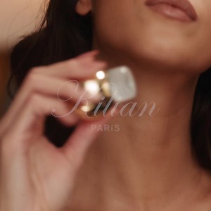 Don´t be shy! Entra al universo KILIAN PARIS, las noches están listas para perfumarse con el estilo parisino que abre un mundo lleno de posibilidades…​ #KILIANPARIS | By Kilian