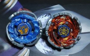 【爆旋陀螺之钢铁战魂】Cyber Pegasis 105F VS Tornado Herculeo 105F（电子天马vs旋风武仙）