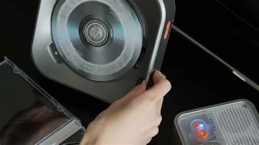 赛塔林 R400 纯 CD 播放机，重温黑胶时代的温暖音质。居家听音乐、办公室放松，操作简单，细节还原真实，让经典旋律时刻陪伴。