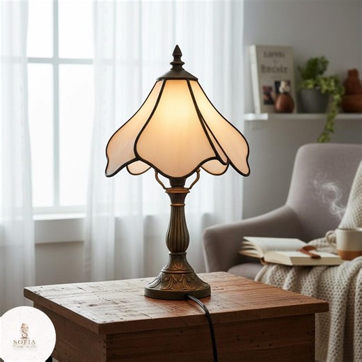 Tiffany Style Rose Table Lamp, Stained Glass Table Lamp, Vintage Bedside Lamp, Art Nouveau Decor, Floral Glass Lamp, Bedroom Gift - Etsy UK