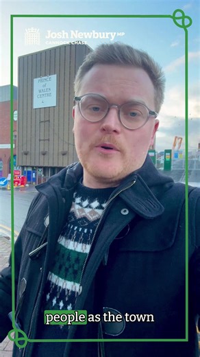 𝐏𝐫𝐢𝐧𝐜𝐞 𝐨𝐟 𝐖𝐚𝐥𝐞𝐬 𝐓𝐡𝐞𝐚𝐭𝐫𝐞 𝐝𝐞𝐦𝐨𝐥𝐢𝐭𝐢𝐨𝐧 𝐚𝐧𝐧𝐨𝐮𝐧𝐜𝐞𝐦𝐞𝐧𝐭 - 𝒎𝒚 𝒕𝒉𝒐𝒖𝒈𝒉𝒕𝒔 🎭🚨 Today, I was in Cannock for this year's Christmas lights switch on 🎄 But the atmosphere wasn't as happy as it might have been following the news we had earlier this week that Cannock Chase District Council is considering a proposal to demolish the closed Prince of Wales Theatre ⚠️ In the video below, I share my thoughts 🎥👇🏻 It was only a month ago that the Council clarified 