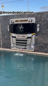 La piscina per i veri camionisti 🏊‍♂️🐋🐚🔱 | IL Mondo dei Camion