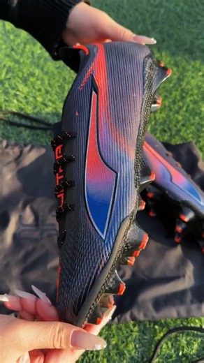 PUMA Ultra 5 Carbon: Close-Up Materials & Review! 🏎️🧪 #shortsfeed #footballboots