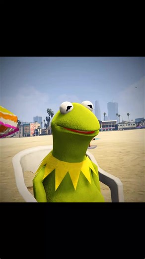 возьми телефон детка | can you give me your phone please old lady