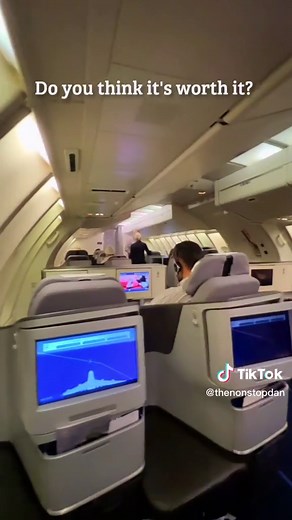 From my Lufthansa business class flight back in January - obviously I didn’t pay the full price thanks to SQ miles😏 What are your thoughts on Lufthansa business class? #lufthansa #businessclass #luxurytravel #travel #luxury #flying #flight #airline #airplane #747 #boeing #boeing747