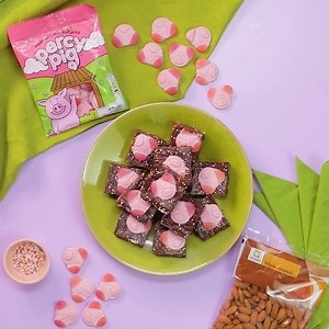 10K views · 37 reactions | We know you love Percy Pig ice cream, biscuits, drinks and cakes so we think this Percy Pig Fudge recipe will be a big hit this half term. This recipe is best made on a rainy day, away from screens, with the radio on. You can find the recipe on our blog: ocado.com/percypigfudge We'd love to see your Percy creations. Share them below (we might even find a treat or two for our faves). | Ocado | Facebook