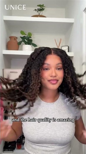 Perfect night out wig💕Super soft✅Super voluminous✅Easy to install✅And the color is gorgeous🥰