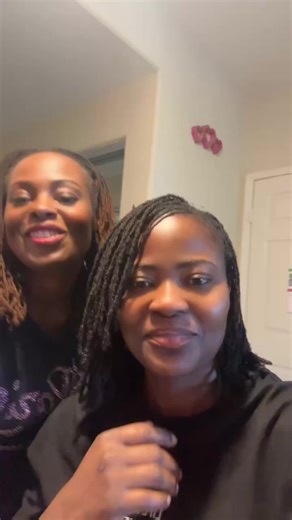 POV: when u finally reconnect your loctician after 2yrs🖤🖤