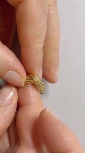 How to make handmade jewelry with wire and beads