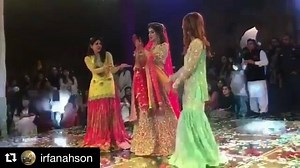 Maya Ali rocking the wedding 💒 dance.. 💗💗 | Pakistani Showbiz Stars