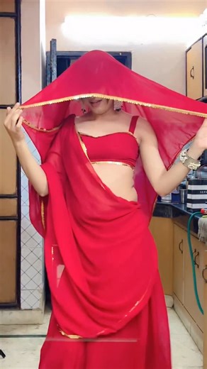 Alex_ poison_Beauty on Instagram: "@rose_model__poison_beauty 😍"