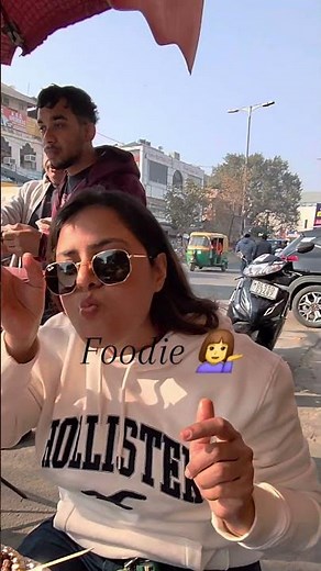 When Latin beats meet Punjabi heat 🌍✨ #shakira #trending #ytshorts