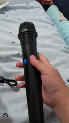 parlante con microfono🐶ꉂꉂ(ᵔᗜᵔ◍)