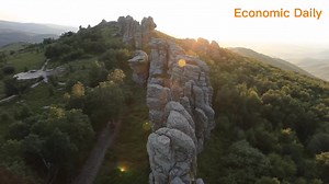 1.5K views · 36 reactions | A highway with the name "Dada Line" runs for 135 kilometers through Keshiketeng Banner, Chifeng City, north #China’s Inner Mongolia. Alongside the road, there are herds of cattle and sheep, windmills, and soaring swans. The scenery along the highway is stunning. | Economic Daily, China | Facebook