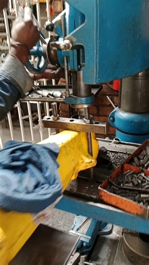 WAY TO GO WITH REPAIRING EXCAVATOR'S AXLE END IN MECHANICAL WORKSHOP USING DRILLING MACHINE