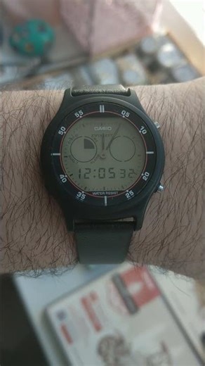 Casio AQX-11-1B/AQX-11-1BMQ