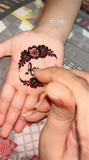 Minimalist Mehndi Design with Name