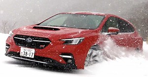 雪の山道を「レヴォーグ」で疾走！ スバルAWDの別格感がすばらしい - 価格.comマガジン