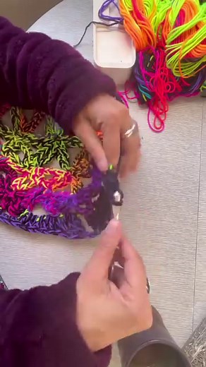 The Flower of life Jacket/cardigan tutorial is now LIVE on my patreon 🎉🎉🎉 I spent the past week working on recording this and this time I added these beautiful neon buttons 🤩 Who’s excited to make one? It’s available to freestyle workshop, VIP & all access pass subscribers 🔥 No written pattern is available at this time, but hopefully soon! The flower of life hood is also a patreon tutorial and newly released written pattern Flower of life texting gloves are also available as a recipe tutori