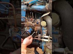 Checking or changing the oil in a Ford 5610 Simms Minimec fuel injection pump