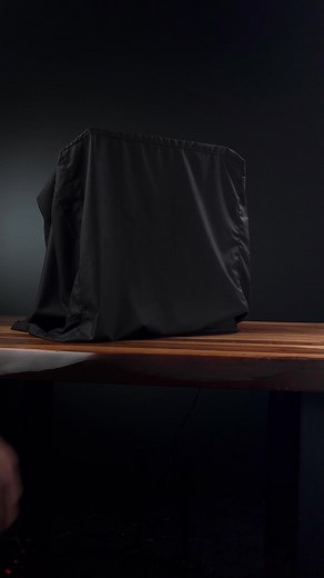 Explore the Unique Xhuttle Mid Tower Case Design