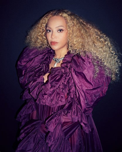 Why Fans Think Beyoncé’s Purple Saint Laurent Dress Is a ‘Lemonade’ Easter Egg With a Hint About ‘Act III’
