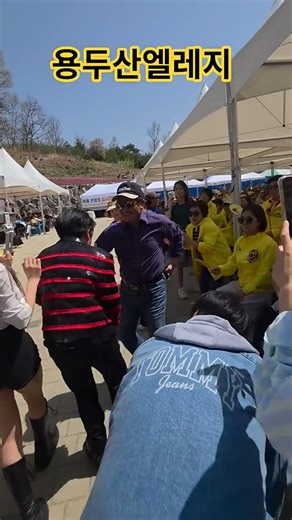 용두산엘레지 무대 장악력 #황민호퇴근길 #황민호 #미스터트롯2 #현역가왕2# #트롯신동 #장구의신 #한일톱텐쇼 #트롯 #트로트 #트롯가수 황민우황민호 #황민호슈돌 #트로트