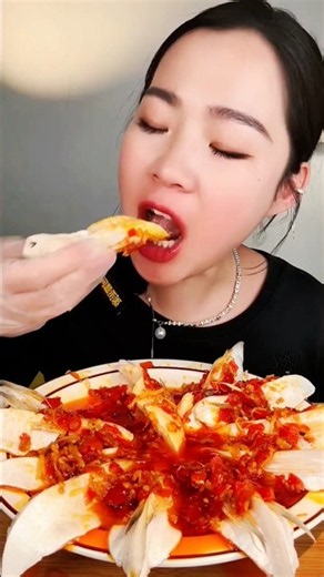 Steamed fish fins with a spicy delicious flavor