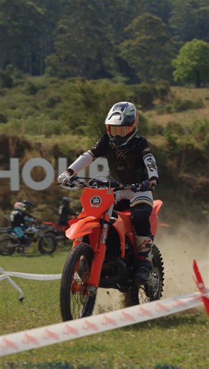 Highlights from the epic Transmoto 8-Hour at Coffs Harbour, powered by KTM! 🎥 A weekend packed with flowing trails, good mates, and all the right vibes from dawn to dusk. Who’s joining us at the final Transmoto of the year in Blayney on November 8-9? 💪 #KTM #ReadyToRace #Enduro #Transmoto | KTM AUSTRALIA