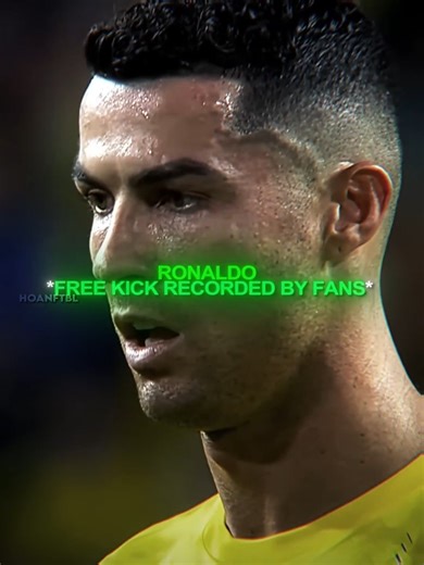 Ronaldo vs Messi Free Kick Recorded fans 🤬🤬