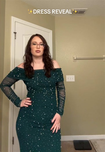 HERE IT IS Y’ALL 🫶🏻 #christmasparty #christmaspartyoutfit #workchristmasparty #christmasdress #postpartumjourney