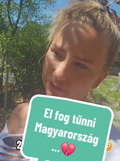 Ne nézd meg a videót csak olvasd el ezt⬇️⬇️ Falun élni felnőni a legkiràlyabb dolog amit el tudok képzelni és amiért én is az életemben leghàlàsabb lehetek.🙏 Mi lesz a gazdasàggal mi lesz Marika nénivel aki például ìgy tud megélni, hogy kitermeli a kertjében a zöldségeket és a gyümölcsöket.Állataik vannak.És ők jelentik számukra az életet a mindennapjaikat. És az a sok-sok emlék.😪Szívtelen senkihàzik, akik itt is a pénzt nézitek azt, hogy maradna nektek több...Nem akarnak többet falvakba fekte